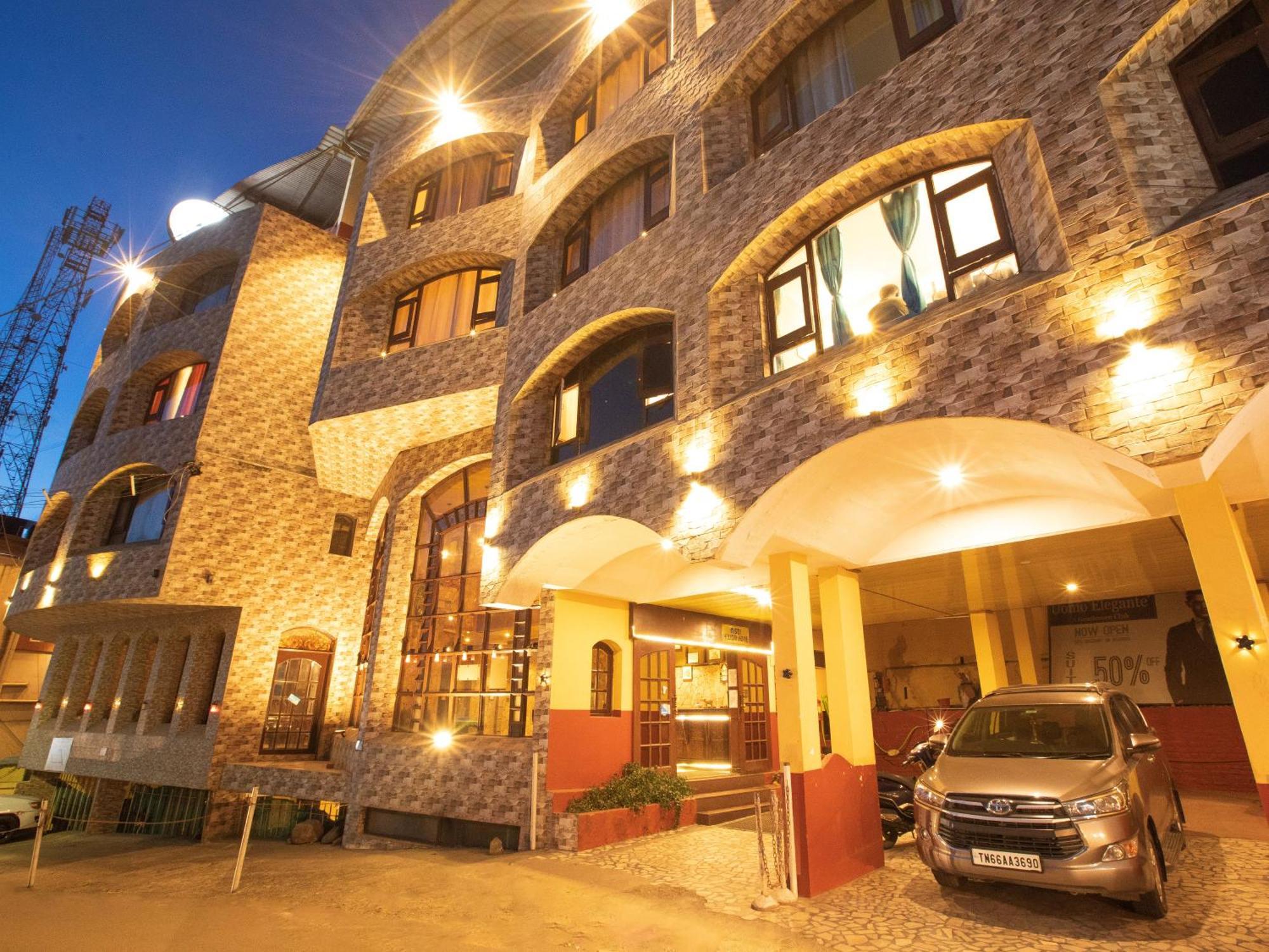 Devi Enterprises - Hotel Khems ウーティ エクステリア 写真