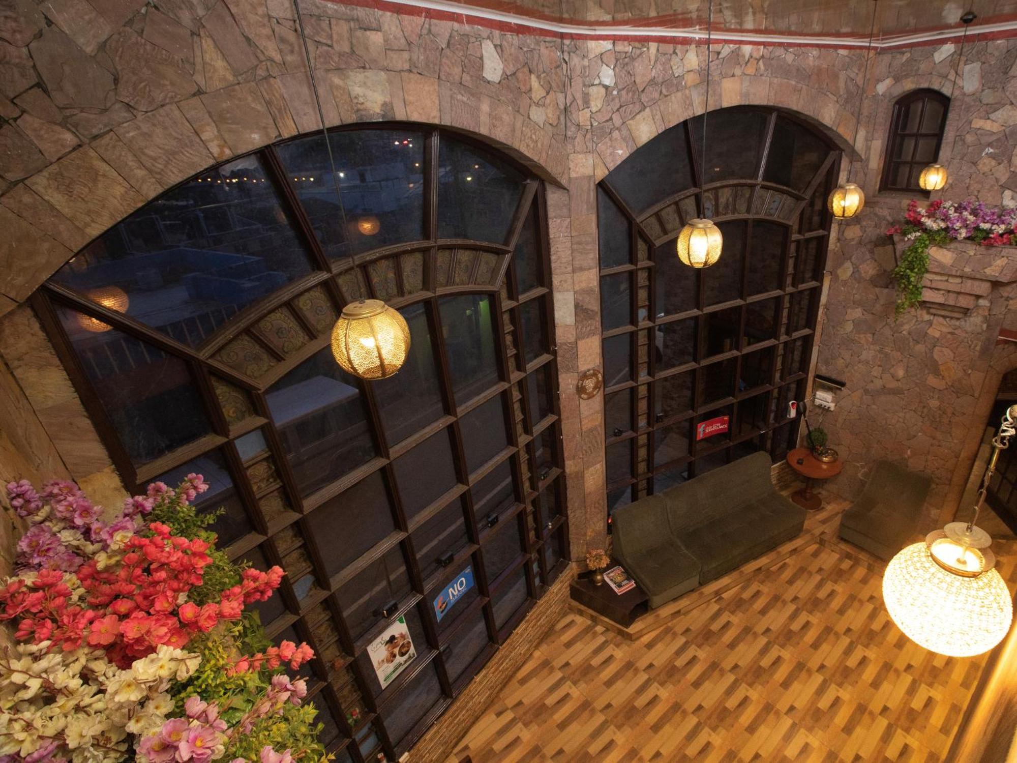 Devi Enterprises - Hotel Khems ウーティ エクステリア 写真