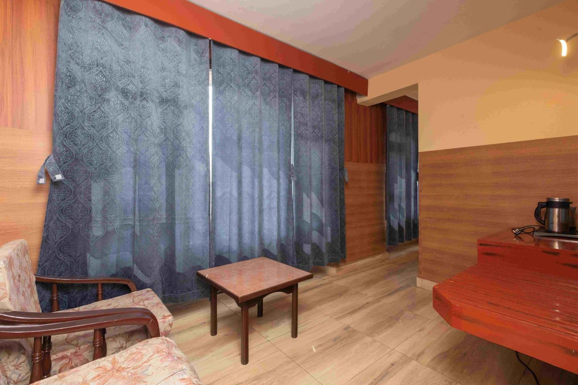 Devi Enterprises - Hotel Khems ウーティ エクステリア 写真