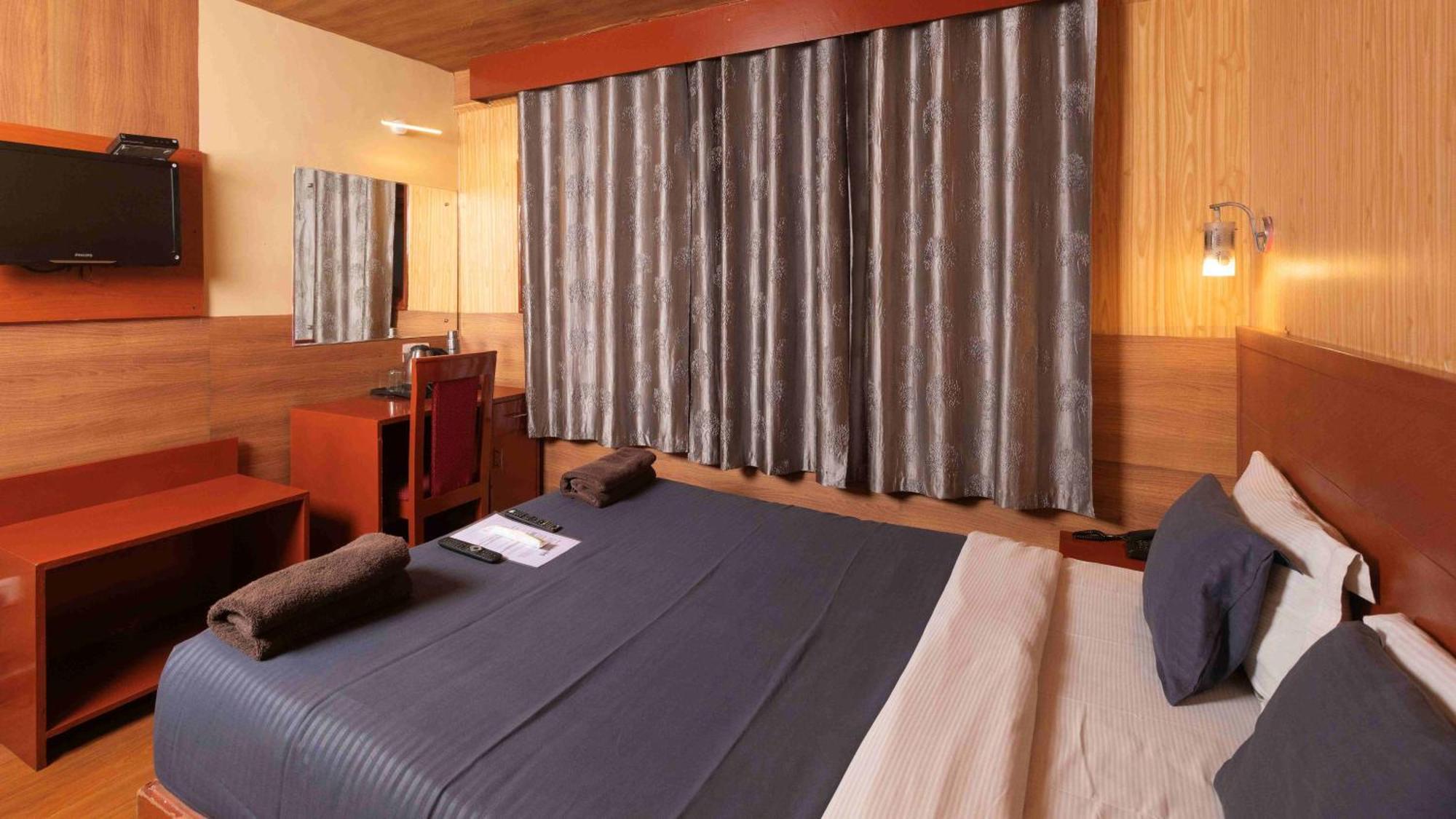 Devi Enterprises - Hotel Khems ウーティ エクステリア 写真
